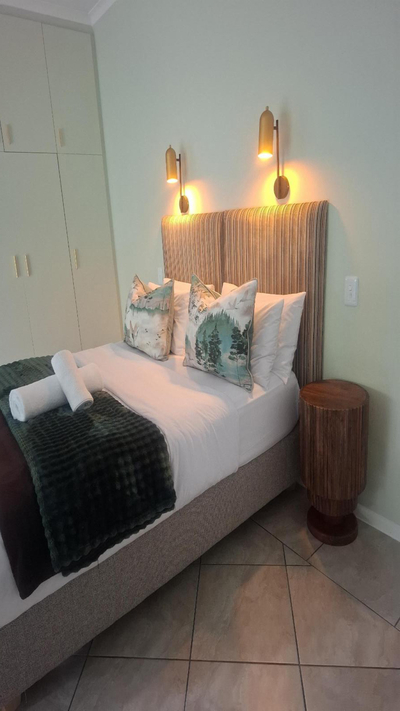 Penny Black Queen Room
