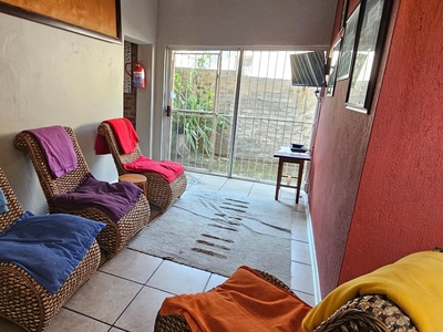 Three Bedroom Apartment (sleeps 8)