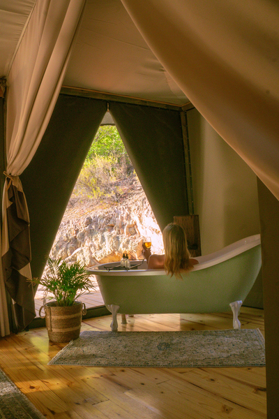 Exclusive Use Glamping Tent with Hot Tub