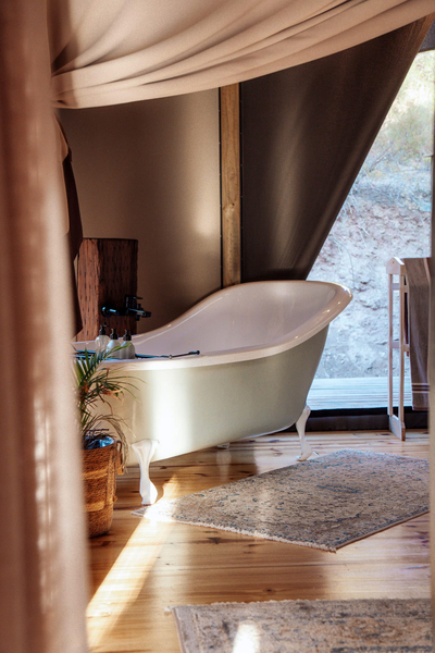 Exclusive Use Glamping Tent with Hot Tub