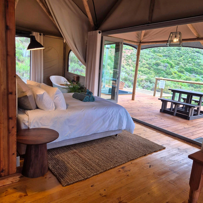 Exclusive Use Glamping Tent with Hot Tub