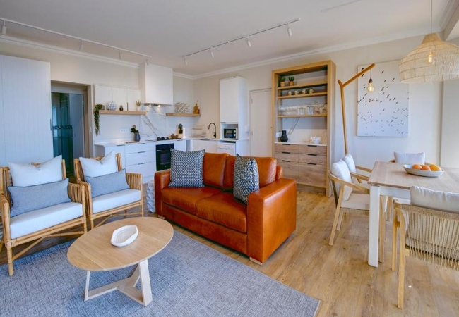 VOELKLIP Two-Bedroom Apartment - Ground Level