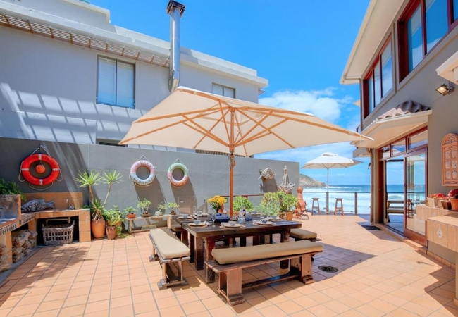 MIDDLE Five-Bedroom Apartment - First Level