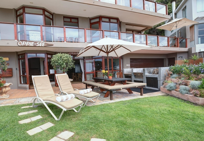 VOELKLIP Apartments Ground Level