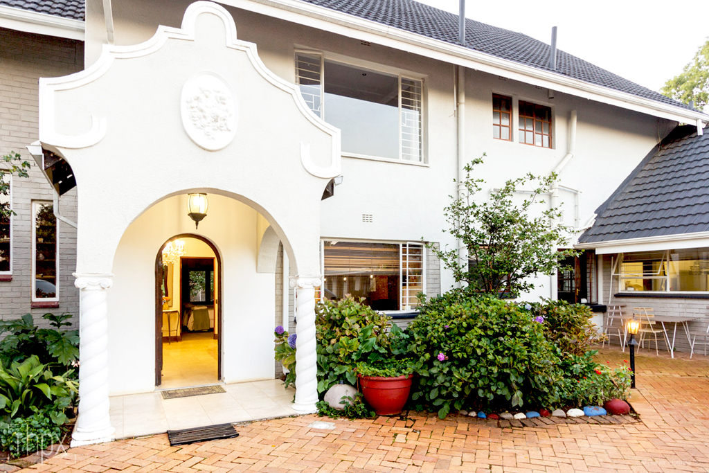 OR Tambo Guest House