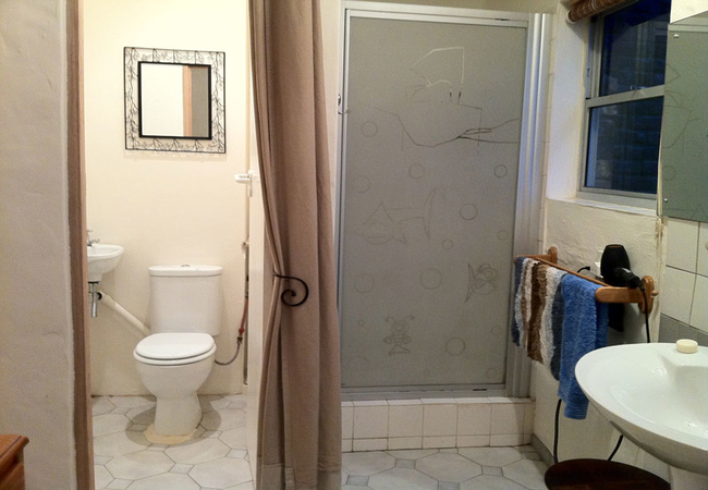 Guinea Fowl Loft Apartment 