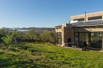 Oxalis Chalet Stanford