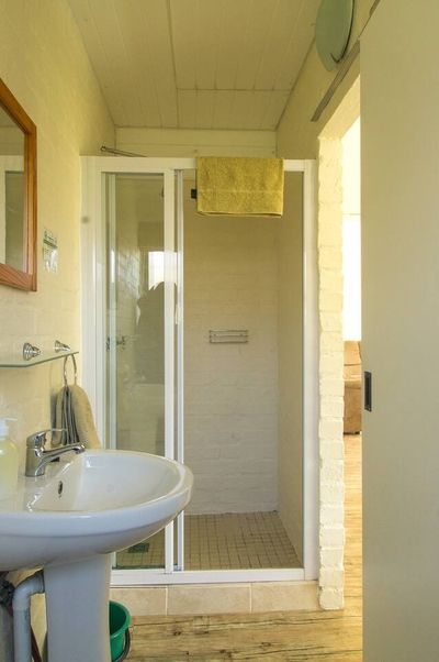 Oxalis Chalet Stanford