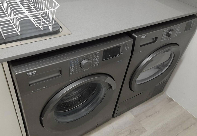 Three-bed Apartment with Kitchen