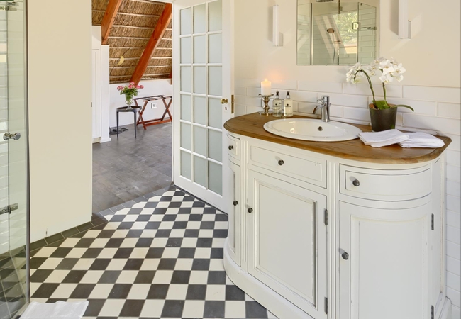 Orchard Thatch Rooms