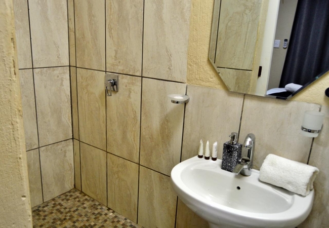 Luxury Single - Garden 8