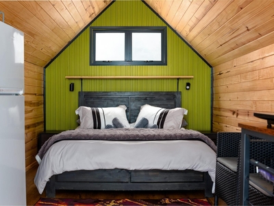 Cabin 2 - Glamping Site