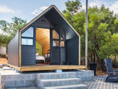 Cabin 8 - Glamping Site