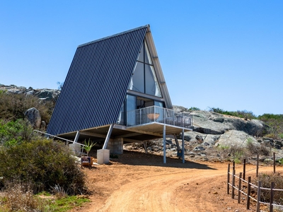 A-Frame Luxury 5 (Skyline Serenity)