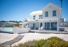 Pearl Bay Beach Villa