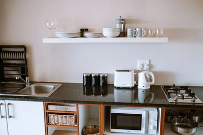 Pebbles Courtyard Apartment.