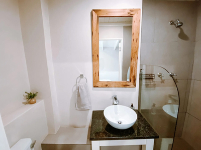 Pebbles Courtyard Apartment.