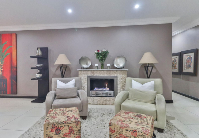 The Pecan Lake Guesthouse