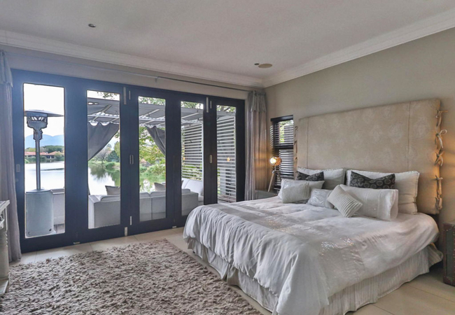 The Pecan Lake Guesthouse