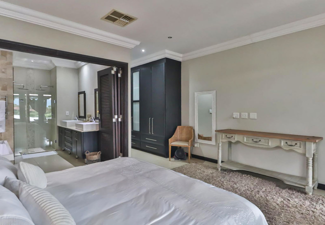 The Pecan Lake Guesthouse