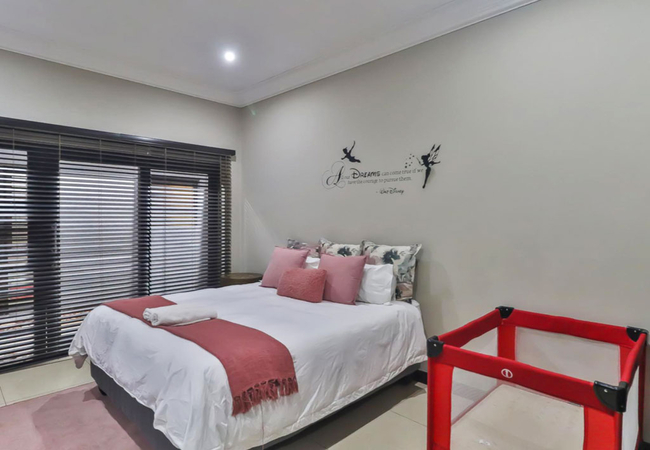 The Pecan Lake Guesthouse