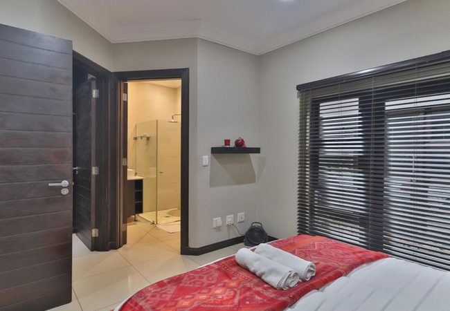 The Pecan Lake Guesthouse