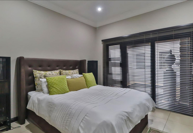 The Pecan Lake Guesthouse