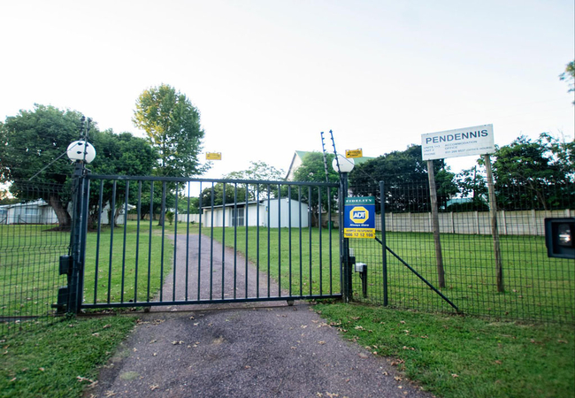 Pendennis Security gate 