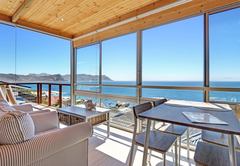 Panoramic Studio Apartment with Sea View