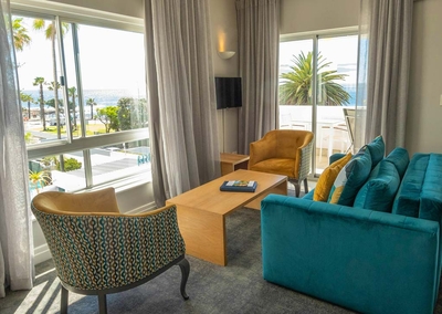 The Peninsula All-Suite Hotel