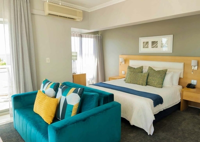 The Peninsula All-Suite Hotel