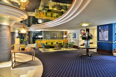 The Peninsula All-Suite Hotel