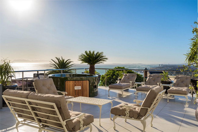 Phezulu Manor Panoramic Views