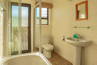 Lobelia Eco-Chalet