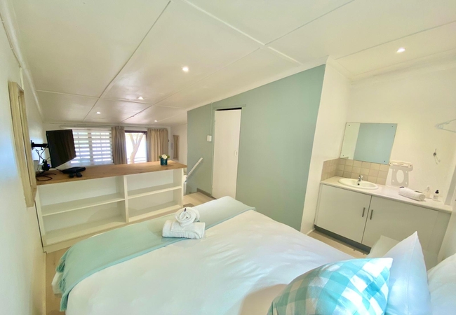 Lakeside Suite No. 2