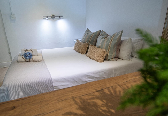 Lakeside Suite No. 2