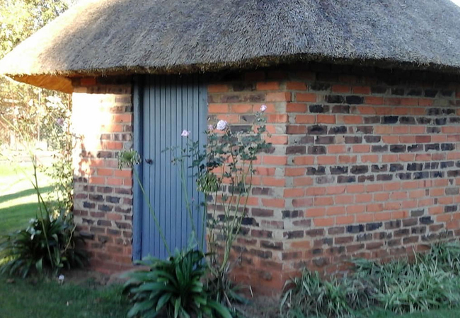 Piccadilly Garden Cottage