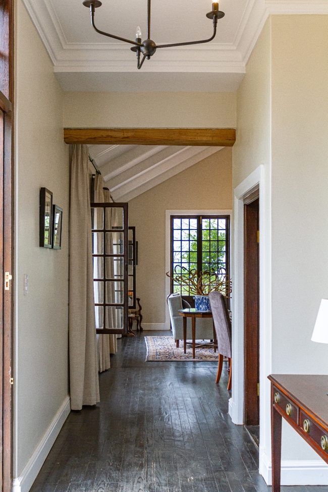 Merle Manor House