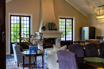 Merle Manor House