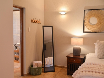 Honeymoon Suite