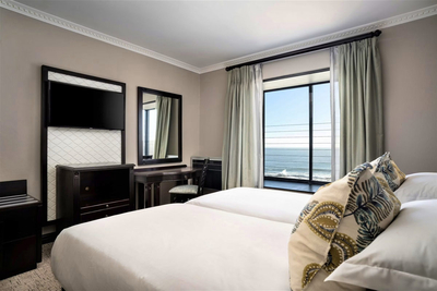 Standard Sea View Twin