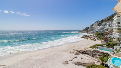 Prime Beach Clifton Apartment