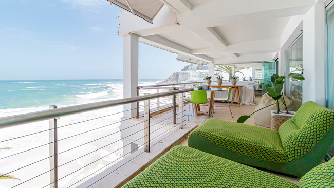 Prime Beach Clifton Apartment