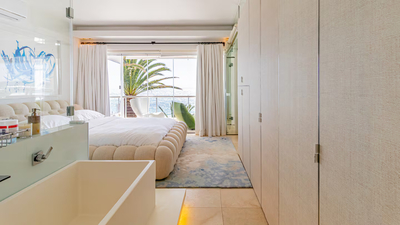 Prime Beach Clifton Apartment