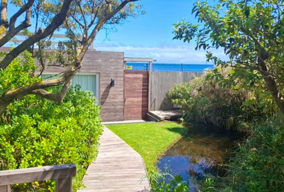 Pringle Bay Beach Cottage