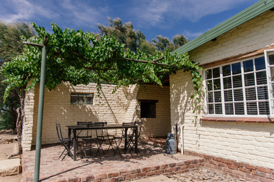 Oval Cottage