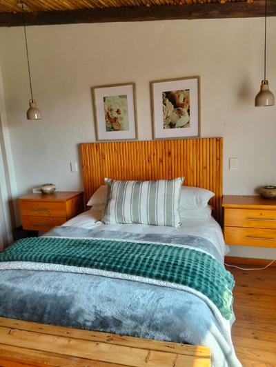 Oval Cottage