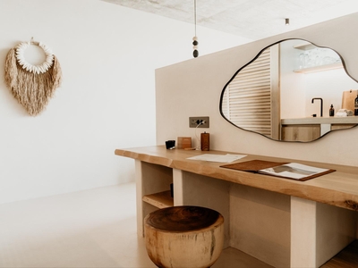 Khoi King Suite with Sea View