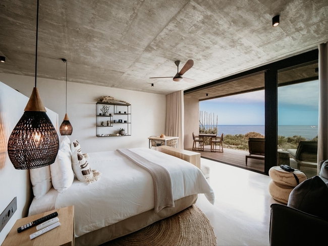 San King Suite with Sea View