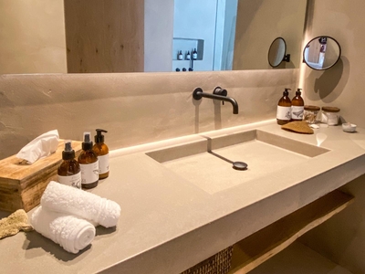 San King Suite with Sea View